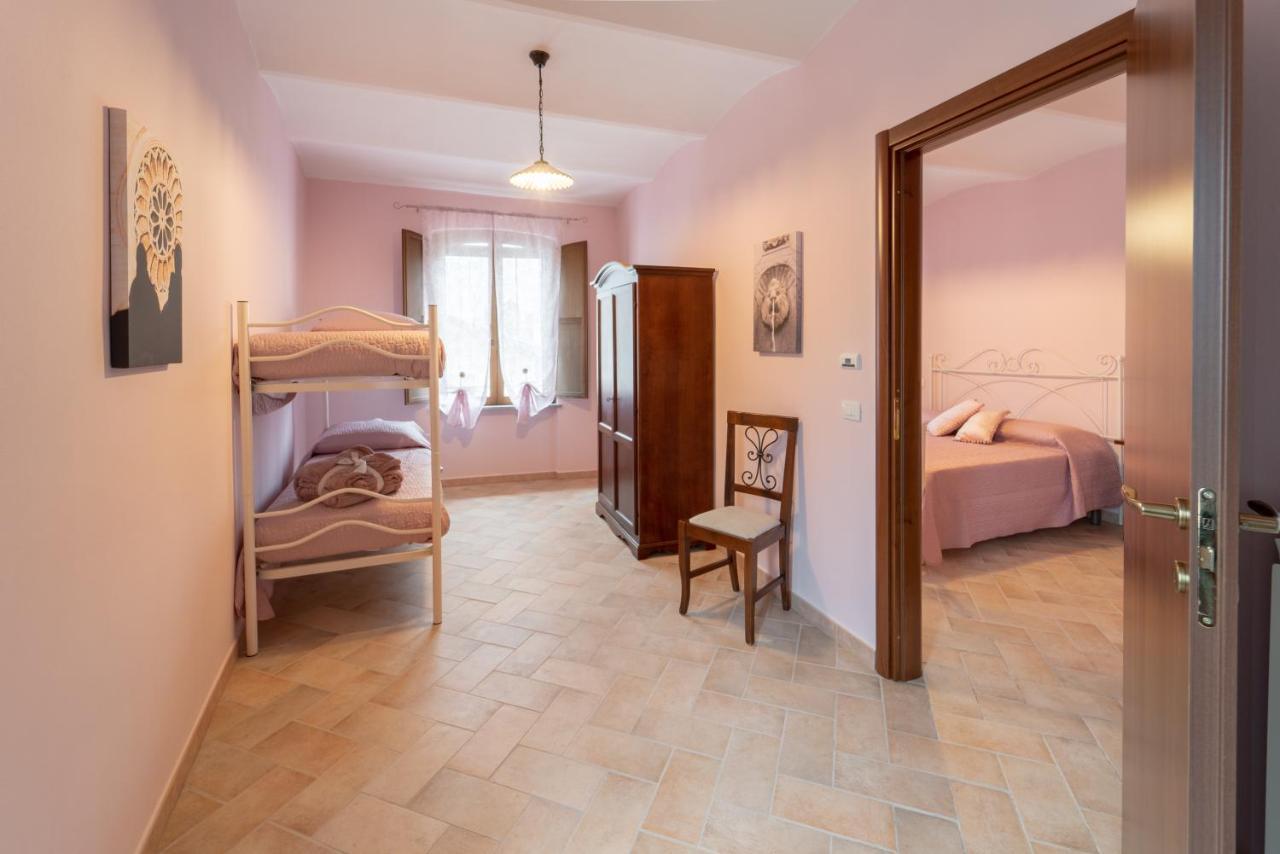 Albergo La Loggia Di San Martino Gualdo Tadino Dış mekan fotoğraf