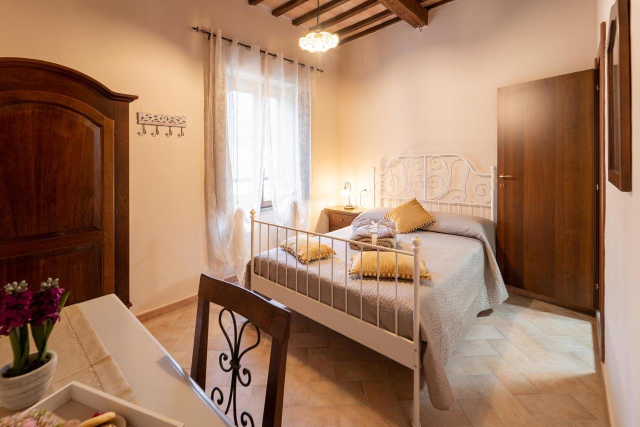 Albergo La Loggia Di San Martino Gualdo Tadino Dış mekan fotoğraf