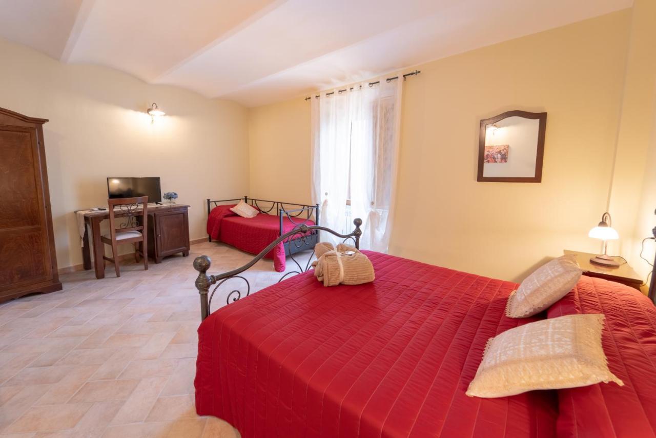 Albergo La Loggia Di San Martino Gualdo Tadino Dış mekan fotoğraf