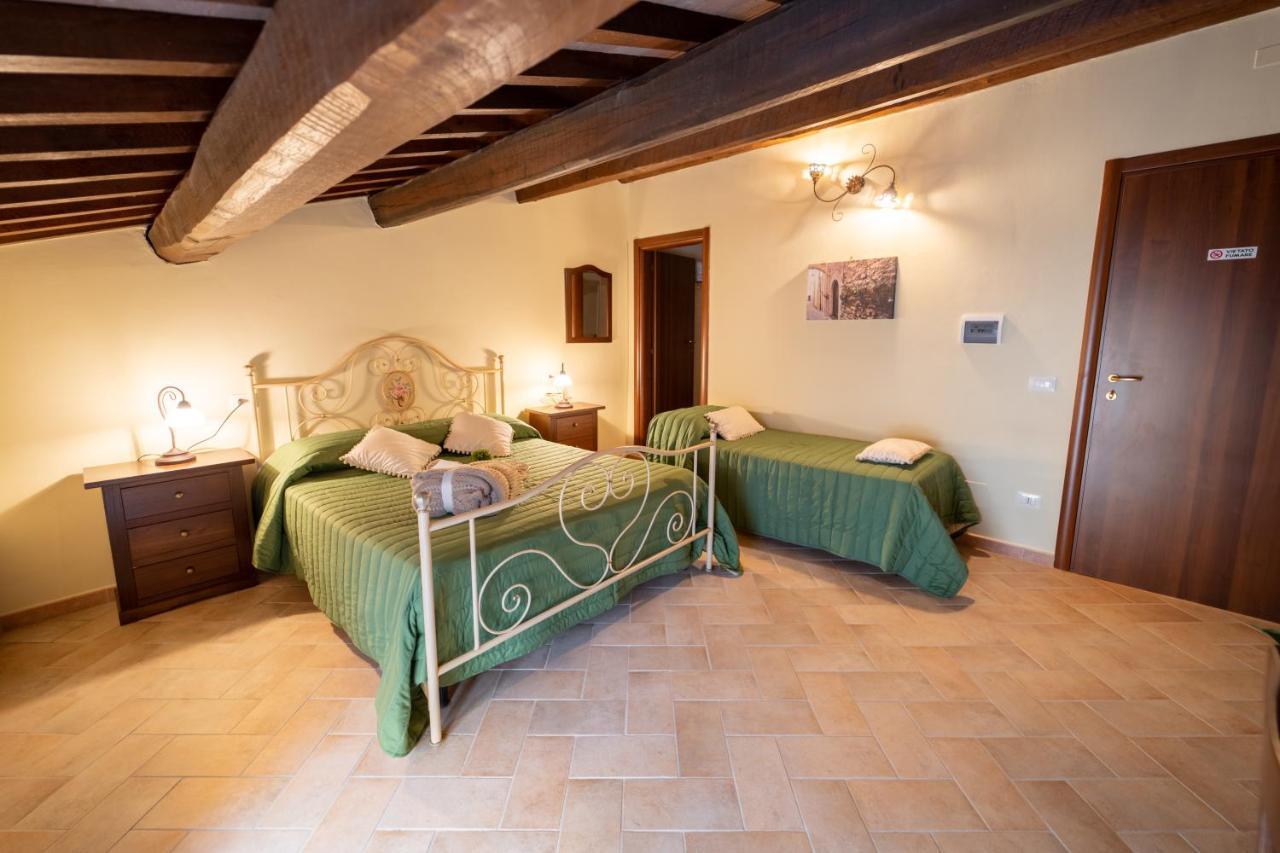 Albergo La Loggia Di San Martino Gualdo Tadino Dış mekan fotoğraf