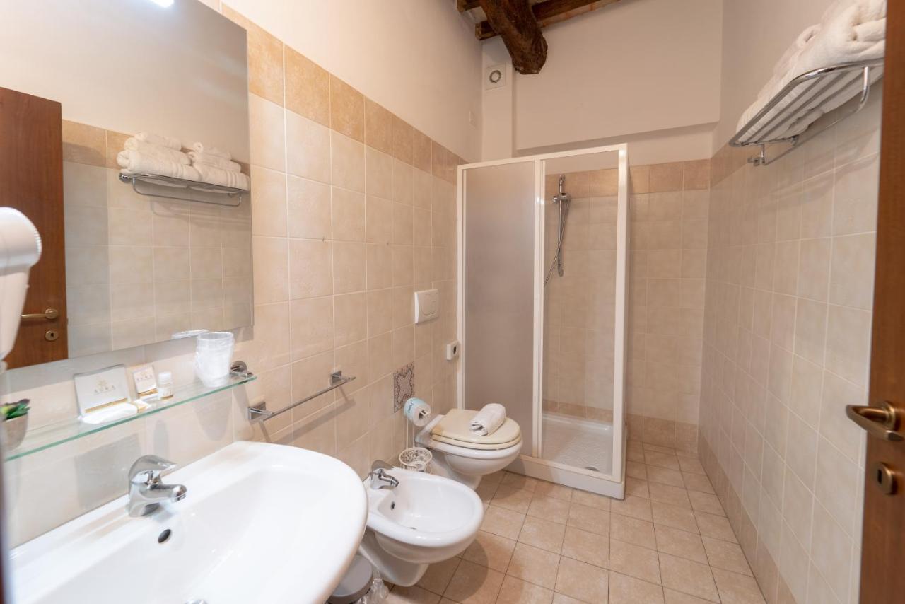 Albergo La Loggia Di San Martino Gualdo Tadino Dış mekan fotoğraf