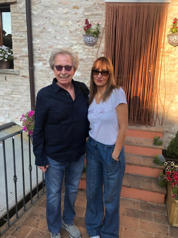 Albergo La Loggia Di San Martino Gualdo Tadino Dış mekan fotoğraf